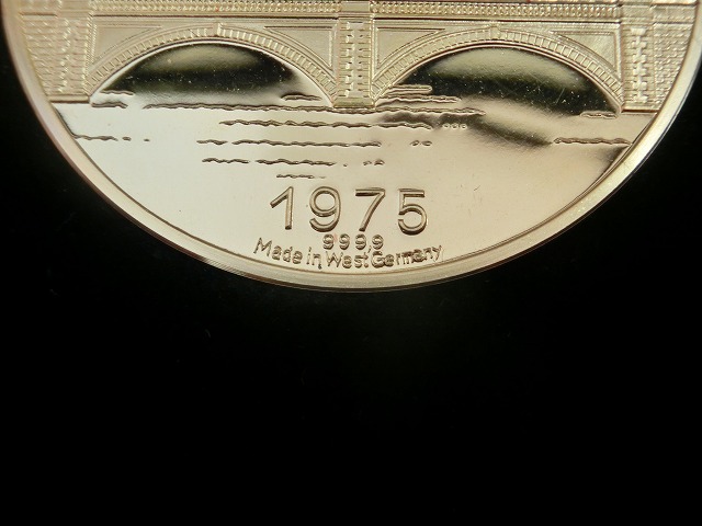 純金　80g　天皇陛下　即位50年　記念メダル　