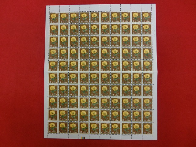 1000010892