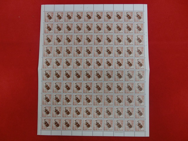 1000010894